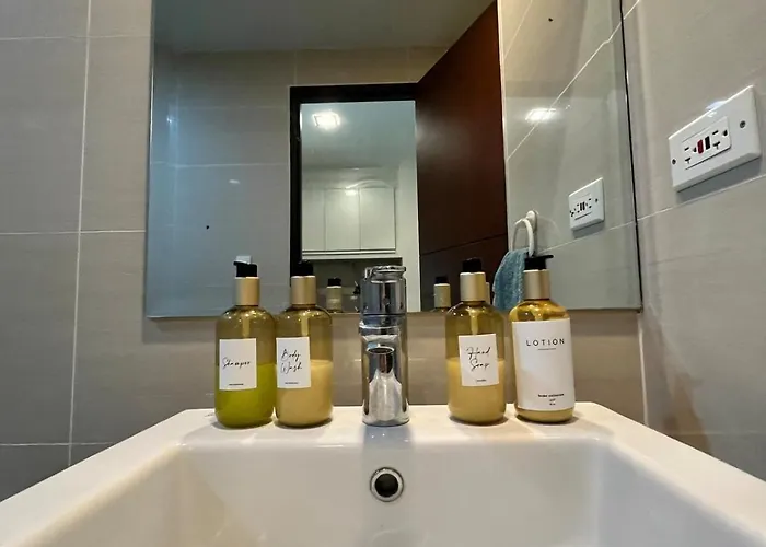Cozy 1br Unit In Uptown Bgc